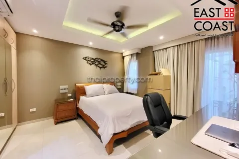 Casa de 3 dormitorios en Pattaya, Tailandia № 212754 - foto 23