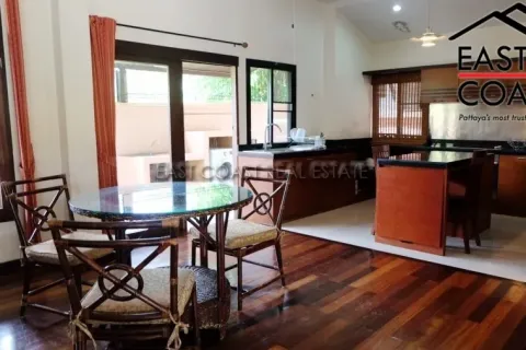 Casa de 2 dormitorios en Pattaya, Tailandia № 212756 - foto 3