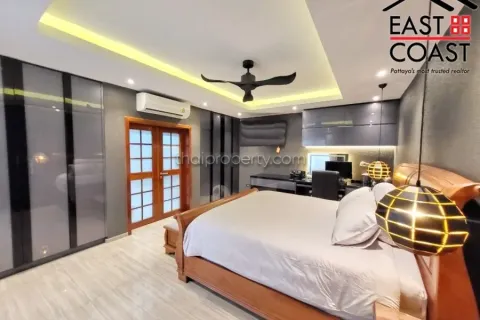 Casa de 3 dormitorios en Pattaya, Tailandia № 212755 - foto 15
