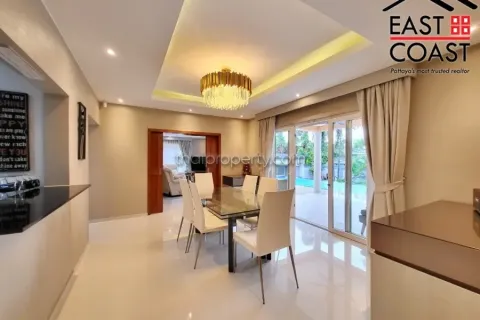 Casa de 3 dormitorios en Pattaya, Tailandia № 212755 - foto 8