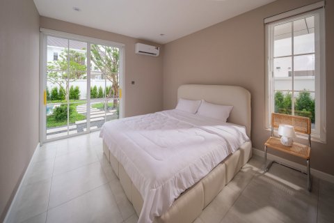 Villa in Chiang Mai, Thailand 4 bedrooms № 171508 - photo 10