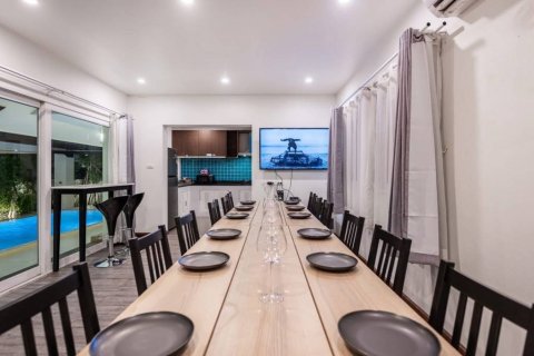 Villa in Bang Lamung, Thailand 4 bedrooms № 119173 - photo 5