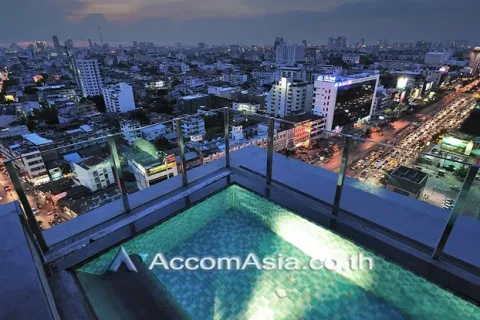 Eigentumswohnung in Huai Khwang, Bangkok, Thailand, 1 Schlafzimmer № 218299 - Foto 8