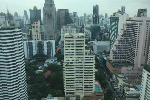 Condo in Bangkok, Thailand, 3 bedrooms  № 144071 - photo 11