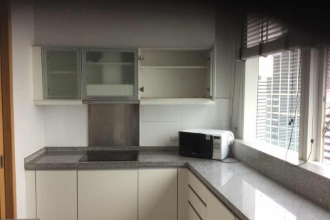 Condo in Bangkok, Thailand, 3 bedrooms  № 144071 - photo 4