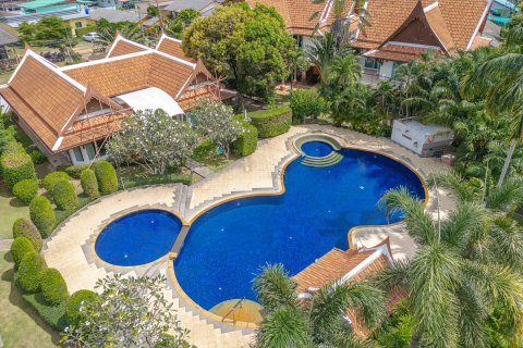 House in Phuket, Thailand 4 bedrooms № 164782