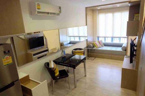 Condo in Bangkok, Thailand, 1 bedroom  № 183435 - photo 5