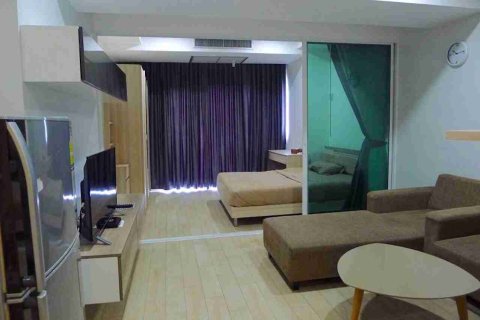 Condo in Bangkok, Thailand, 1 bedroom № 183432 - photo 4