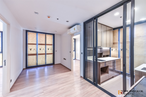 Condo in Bangkok, Thailand, 2 bedrooms  № 184193