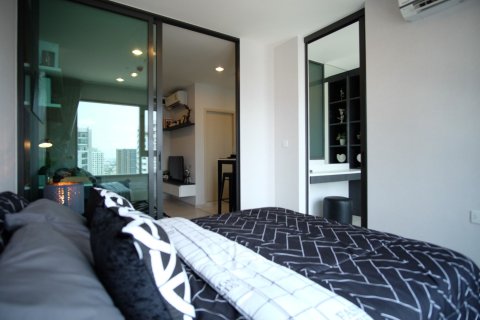 Studio dans le Condo à Bang Phlat, Bangkok, Thaïlande  № 171098 - photo 4