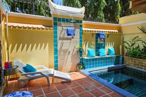Townhouse in Pattaya, Thailand 5 bedrooms № 171095 - photo 6