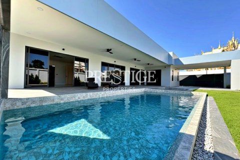 House in Pattaya, Thailand 3 bedrooms № 197827