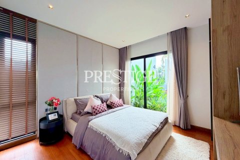 House in Pattaya, Thailand 3 bedrooms № 197823 - photo 26