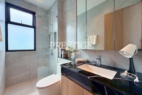 House in Pattaya, Thailand 3 bedrooms № 197823 - photo 25
