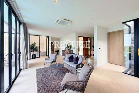 House in Pattaya, Thailand 3 bedrooms № 197823 - photo 13