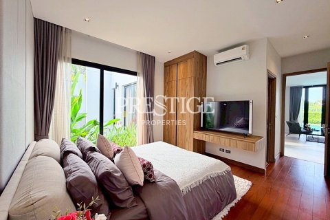 House in Pattaya, Thailand 3 bedrooms № 197823 - photo 27