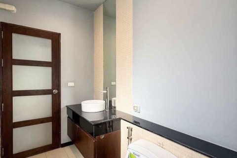 Villa in Phuket, Thailand 3 bedrooms № 171743 - photo 25