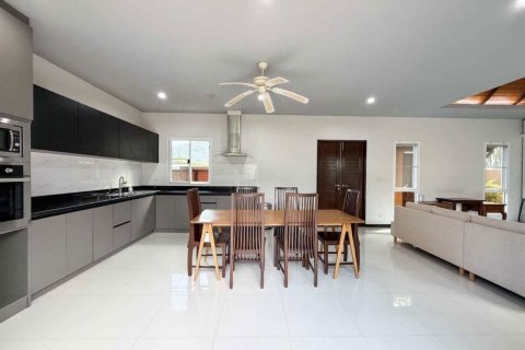 Villa in Phuket, Thailand 3 bedrooms № 171743 - photo 3