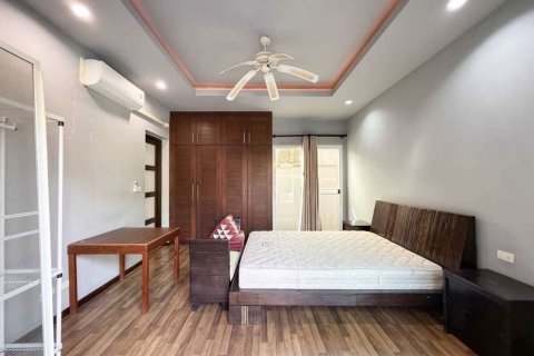 Villa in Phuket, Thailand 3 bedrooms № 171743 - photo 15