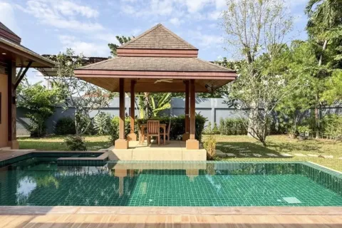 Villa in Phuket, Thailand 3 bedrooms № 171743 - photo 28