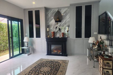 House in Ko Kaeo, Thailand 3 bedrooms № 146771 - photo 5