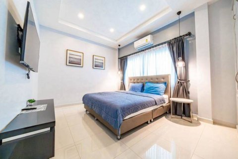 Villa in Pattaya, Thailand 5 bedrooms № 146775 - photo 8