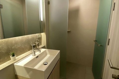 Кондоминиум с 2 спальнями в Клонг Тоэй, Бангкок, Таиланд № 136397 - фото 5