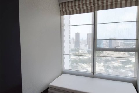 Кондоминиум с 2 спальнями в Клонг Тоэй, Бангкок, Таиланд № 136397 - фото 7