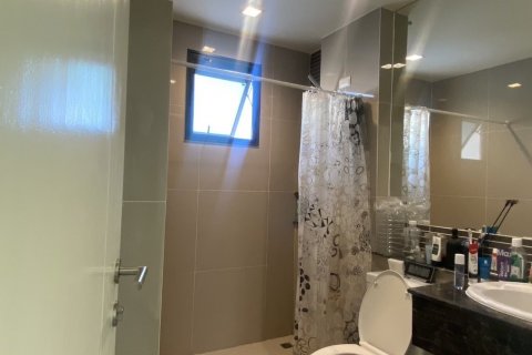 Townhouse in Bang Bua Thong, Thailand 3 bedrooms № 136394 - photo 15