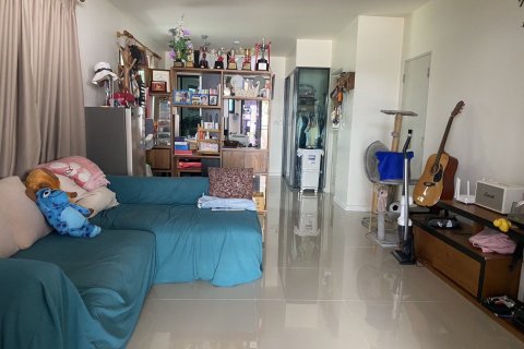 Townhouse in Bang Bua Thong, Thailand 3 bedrooms № 136394 - photo 5