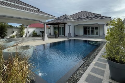 Maison à Pattaya, Thaïlande 3 chambres № 155617 - photo 1