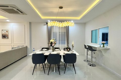 Maison à Pattaya, Thaïlande 3 chambres № 155621 - photo 14