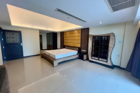 Appartement à Pattaya, Thaïlande 3 chambres № 155618 - photo 12