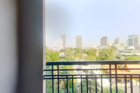 Condo in Watthana, Bangkok, Thailand, 2 bedrooms  № 161227 - photo 14