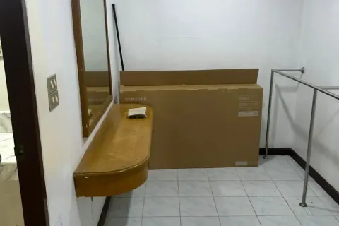 Condo in Watthana, Bangkok, Thailand, 2 bedrooms  № 161226 - photo 13