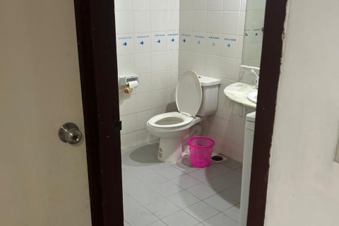 Condo in Watthana, Bangkok, Thailand, 2 bedrooms  № 161226 - photo 9