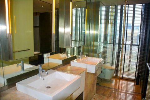 Condo in Sathon, Bangkok, Thailand, 3 bedrooms № 142620 - photo 18
