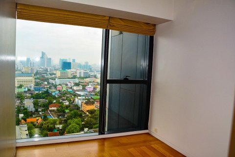 Condo in Sathon, Bangkok, Thailand, 3 bedrooms № 142620 - photo 15