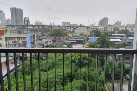 Studio dans le Condo à Khlong Toei, Bangkok, Thaïlande  № 142656 - photo 9
