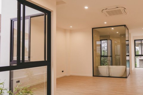 Дуплекс в Пхракханонге, Бангкок, Таиланд с 3 спальнями № 158635 - фото 5