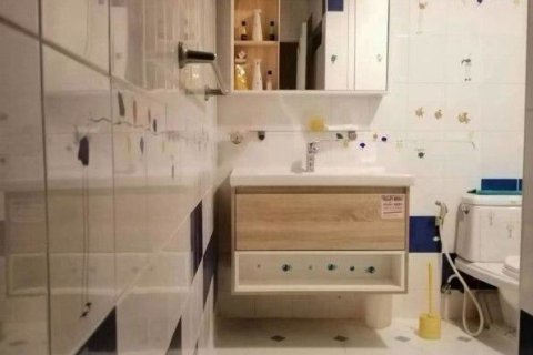 Condo in Watthana, Bangkok, Thailand, 3 bedrooms  № 158634 - photo 11