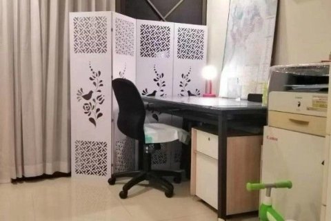 Condo in Watthana, Bangkok, Thailand, 3 bedrooms  № 158634 - photo 10