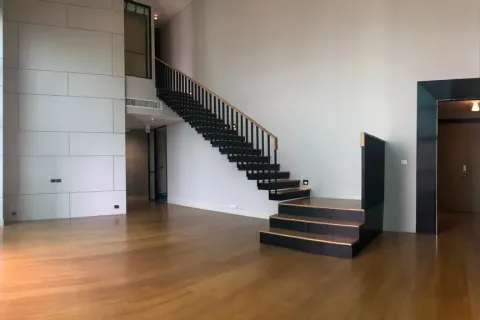 Condo in Khlong Toei, Bangkok, Thailand, 3 bedrooms  № 158636 - photo 2