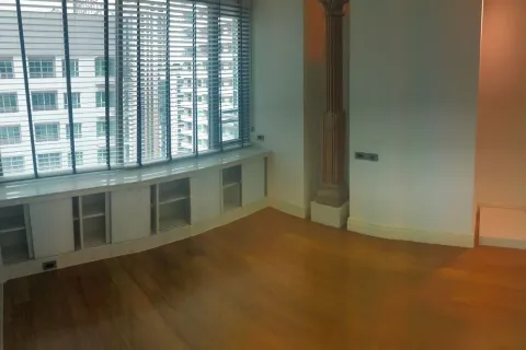 Condo in Khlong Toei, Bangkok, Thailand, 3 bedrooms  № 158636 - photo 11