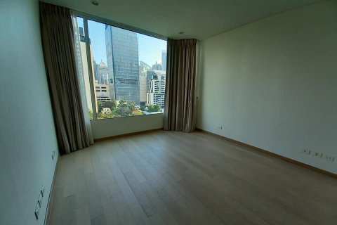 Condo in Bangkok, Thailand, 3 bedrooms  № 157563 - photo 6