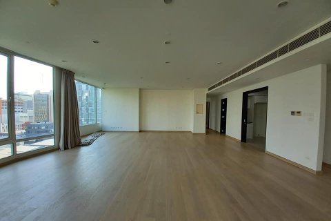 Condo in Bangkok, Thailand, 3 bedrooms  № 157563 - photo 13