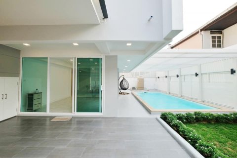 Condo à Bangkok, Thaïlande, 3 chambres № 157566 - photo 30