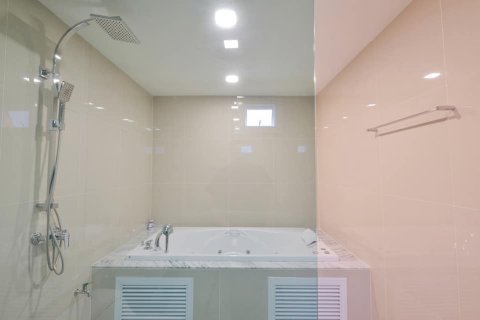 Condo à Bangkok, Thaïlande, 3 chambres № 157566 - photo 14