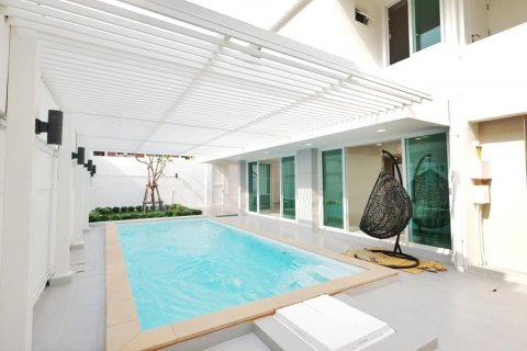 Condo à Bangkok, Thaïlande, 3 chambres № 157566 - photo 27