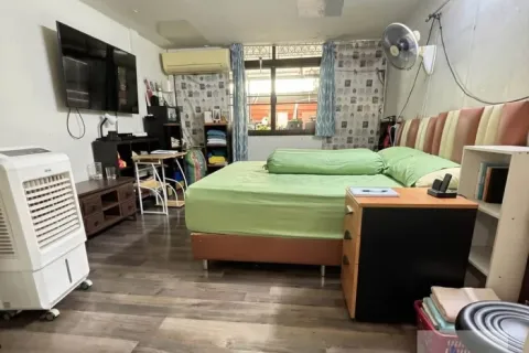Reihenhaus in Phra Khanong, Bangkok, Thailand 4 Schlafzimmer № 218945 - Foto 3